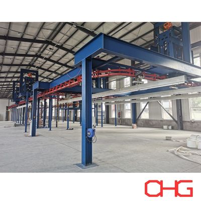 Automatyczna linia do malowania proszkowego łącząca ręczny załadunek i system przenośników podwieszanych do obróbki profili aluminiowych