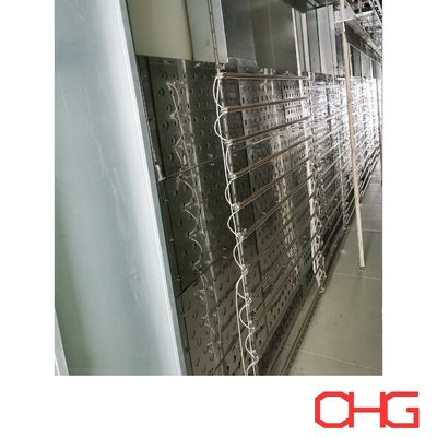 Zbudowana na zamówienie linia powlecznicza do płyt akrylowych zaprojektowana z myślą o wydajności